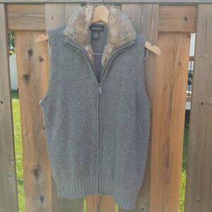 Eddie Bauer Vest Full Zip Women's size Medium Wool ALPACA Super Soft Layering